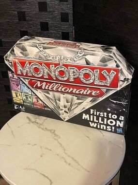 2012 Hasbro Monopoly Millionaire Board Game First to a Million Complete collect